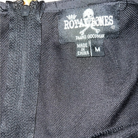 Royal Bones by Dan Goodman Black Pleated Mini Skirt with SILVER chain - Picture 7 of 7